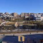 Banesë Me Qera Në Qendër Tek “Tre Sheshirat” – Prishtinë