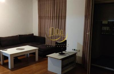 Banesa me qira në Bregun e Diellit