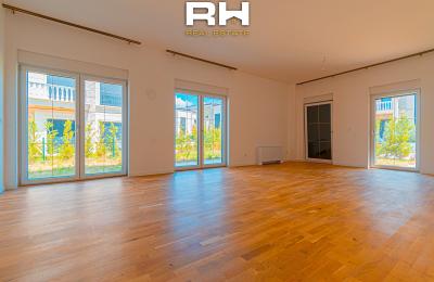 Shtëpi 198m² me QIRA në Royal Green Residence, Zllatar