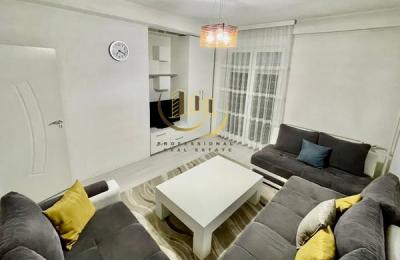 Banesë me qira në Bregun e Diellit