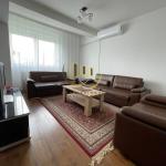 Banesë me qira te Rruga B