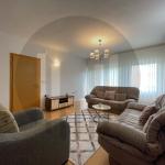 Kat shtëpie me 4 dhoma gjumi me qira në lajgen “Aktash”