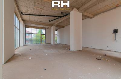 Lokal 110m² me QIRA në Bregun e Diellit