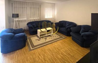 Banesa me qira në Kalabri – Emshir