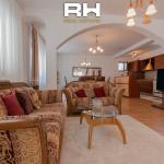 Kat shtëpie 180m² me QIRA te Qafa