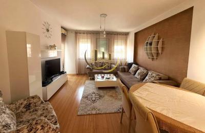 Banesë me qira te Rruga B