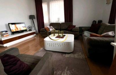 Banesë me qira në Bregun e Diellit