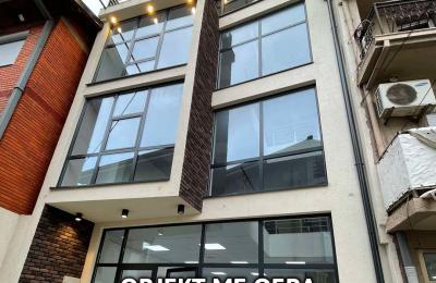 OBJEKT ME QERA NË XHAMIA E LLAPIT