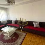 Banesë me qira në Bregun e Diellit