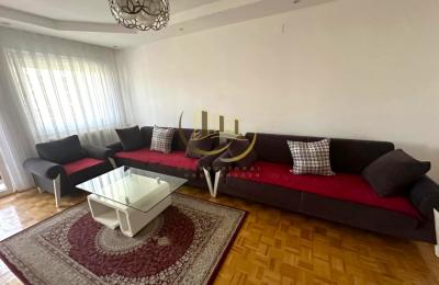 Banesë me qira në Bregun e Diellit