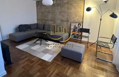 Banesa me qira në Aktash