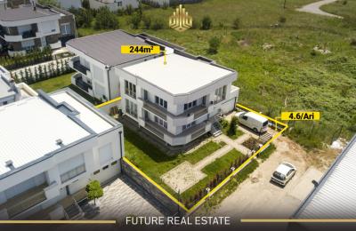 Shtëpia në SHITJE/244m2