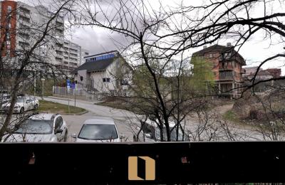 Zyre/Banesë 115M2 Me Qera Në Breg Të Diellit