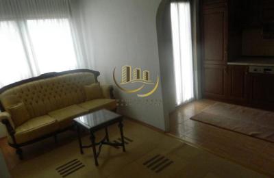 Banesa me qira në Bregun e Diellit