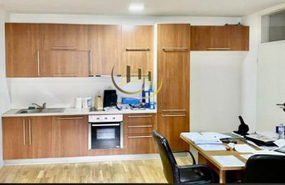 Banesë Zyre me qira në Rrugen B