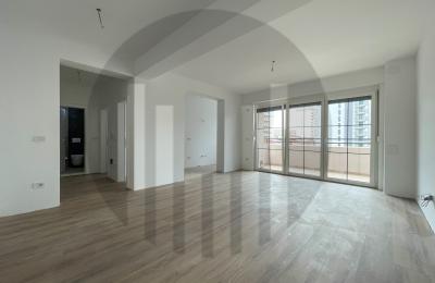 Banesë me 1 dhomë gjumi në shitje në lagjen Tophane