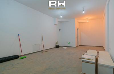 Lokal 45m² me QIRA në Rrugën B