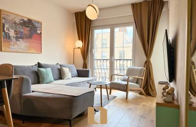 Banesë Moderne Me Qira Tek Pika Luxury – Elegancë Dhe Komoditet Në Një Hapësirë 45M²