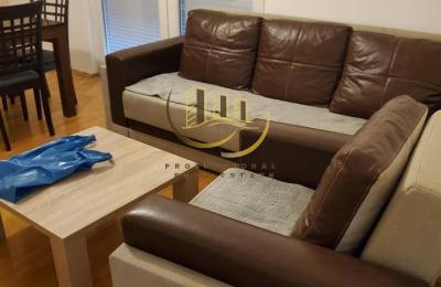 Banesa me qira në Kalabri – Emshir