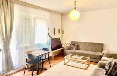 Banesë Zyre me qira në Bregun e Diellit