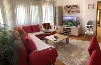 Banesë me qira në Bregun e Diellit