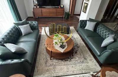 Kat i shtëpis me qira në Bregun e Diellit