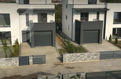 Ofrohen për Shitje – 4 Shtëpi Moderne në Lepi