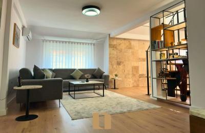 Penthouse / Duplex Me Qira – Pejton, Pranë Sach Caffe