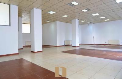 Lokal/Zyre Me Qera Në Qendër – Afer Kuvendit, Prishtinë