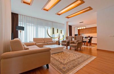 Banesa me qira në Aktash