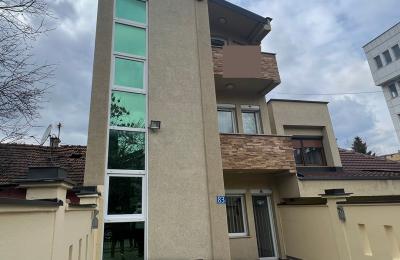 OBJEKT ME QERA ULPIANË