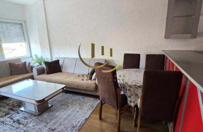 Banesa me qira në Tophane