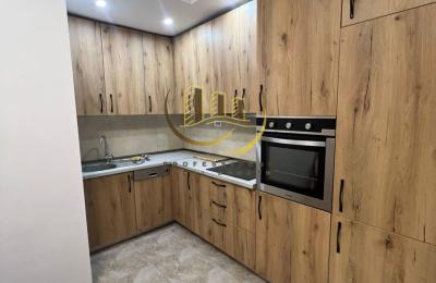 Banesë Zyre me qira në Velani