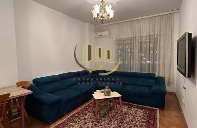 Banesa me qira në Bregun e Diellit