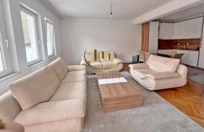 Kat shtëpie me qira tek Parku i Qyteti