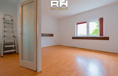 Banesë – Zyre 32m² me QIRA në Qendër