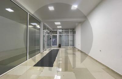 Objekt afarist 500m2 me qira në lagjen Tophane