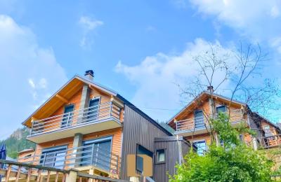 Villa Në Shitje Në Bogë – 4 Njësi Në 11 Ari