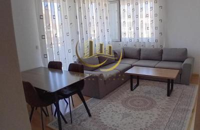 Banesë me qira në Bregun e Diellit