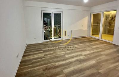 Banesë Zyre me qira te Rruga B