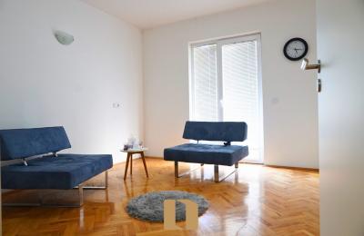 Zyre/Banesë Me Qera Në Qendër Të Prishtinës