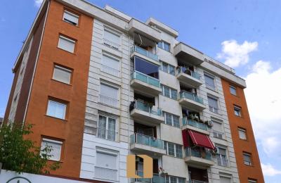 Banesë Në Shitje Në Rrugën C – 79 M²