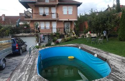 Ipet me qira shtepia 2 katëshe 300m2 në Vranjevc