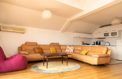 Banesa 150m² për #QIRA në Arbëri