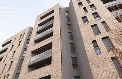 Banese Shitet Rruga A Green Hill 126m2
