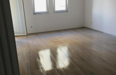 Shitet banesa 2 dhomshe 60m2 kati 3 Mati 1