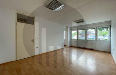 Zyre me 2 dhoma pune me qira në Ulpianë