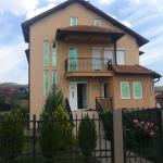 Shitet shtëpia 3 katëshe në lagjen Mati 1, me sipërfaqe 300m2