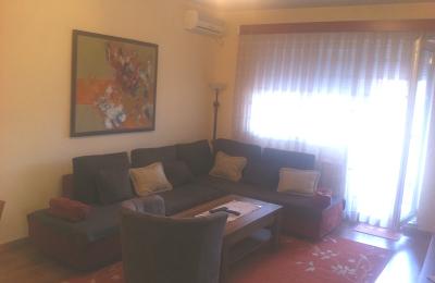 Shitet banesa 3 dhomëshe 74m2 kati 3 lagjen Dodona