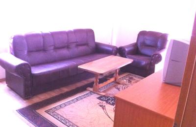 Ipet me qira banesa 3 dhomëshe në lagjen Dodona